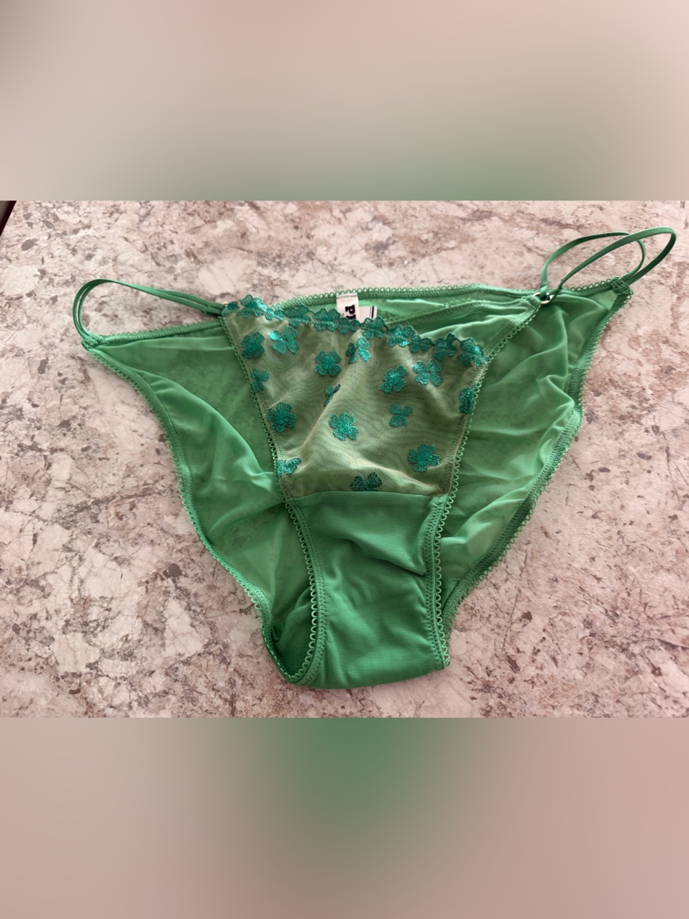 VS PINK St Patrick’s Day Bikini Wink  Panty NWT Large